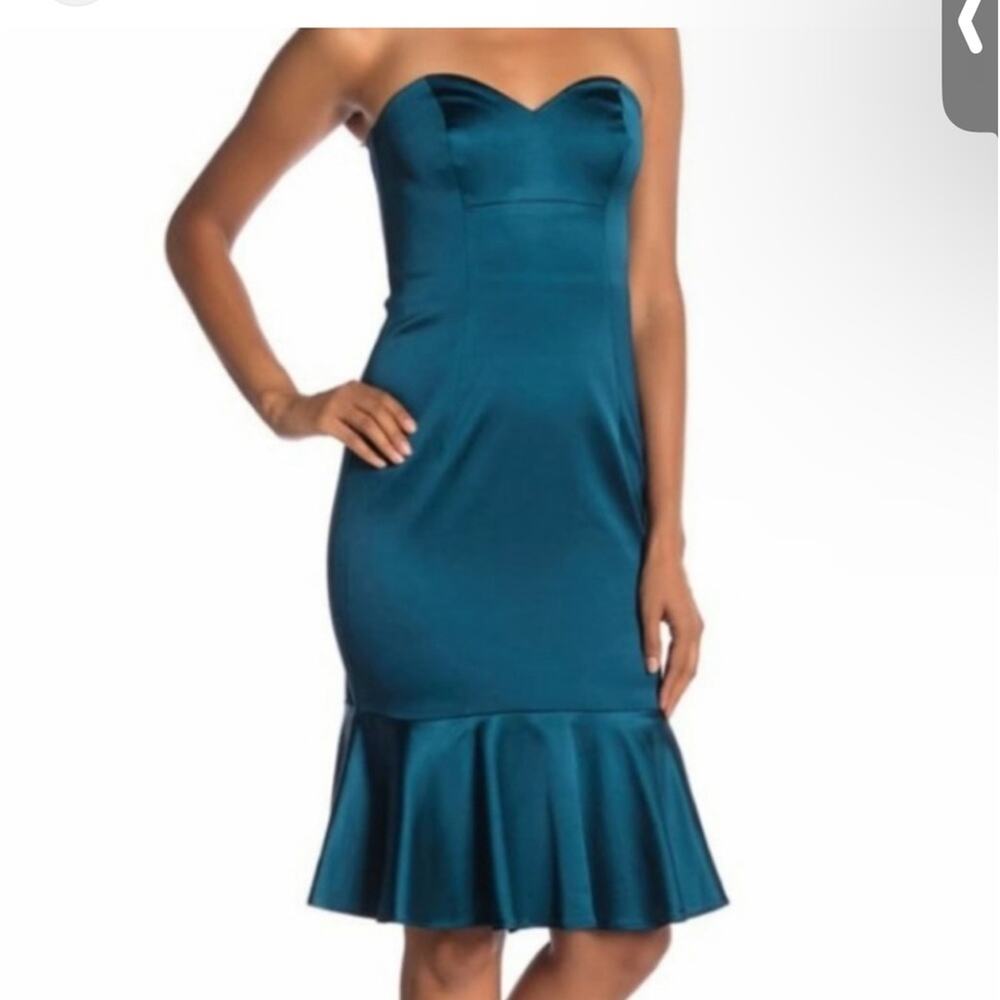 Trina Turk Greer Strapless Peplum Dress - Size 6 - NWT
